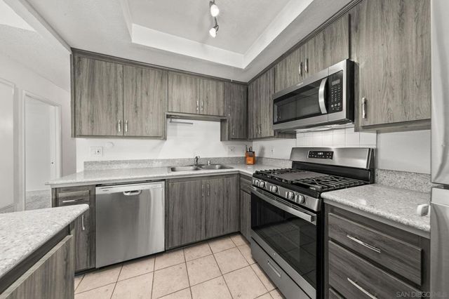 2147 Citrus Tree, Spring Valley, CA 91977