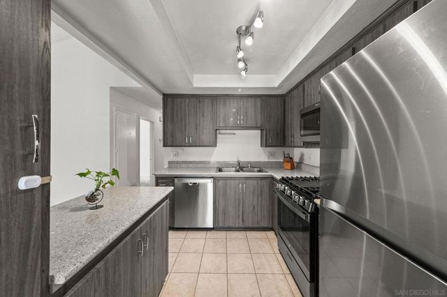 2147 Citrus Tree, Spring Valley, CA 91977