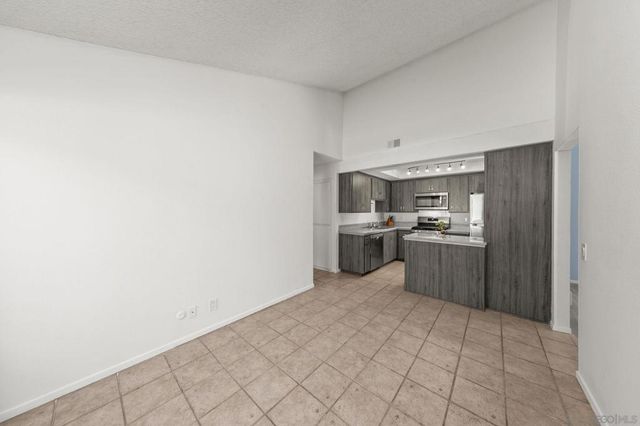 2147 Citrus Tree, Spring Valley, CA 91977