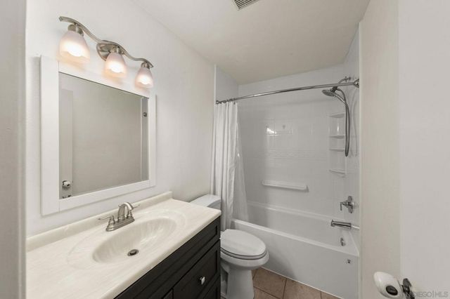 2147 Citrus Tree, Spring Valley, CA 91977