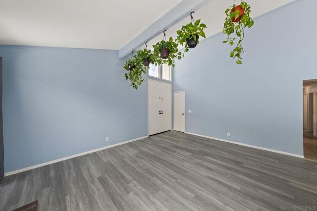 2147 Citrus Tree, Spring Valley, CA 91977
