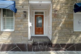 438 Walnut St, Sewickley, PA 15143