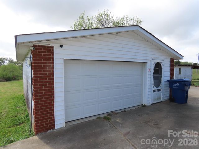 2724 Lucy Short Cut Road, Marshville, NC 28103