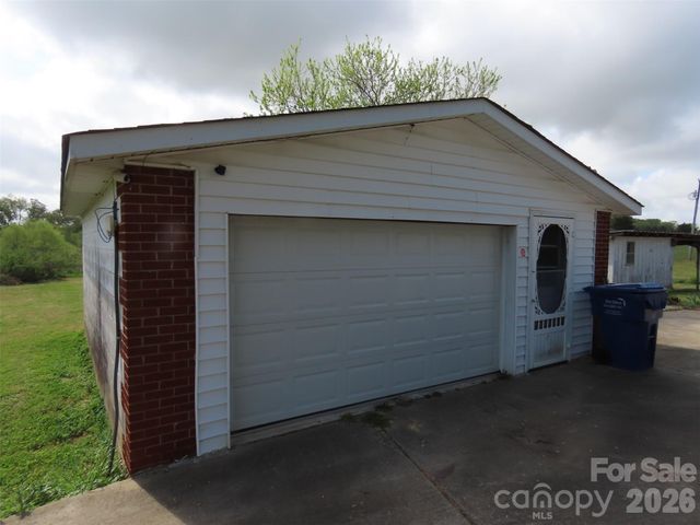 2724 Lucy Short Cut Road, Marshville, NC 28103