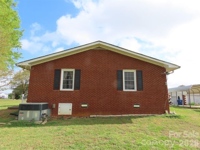 2724 Lucy Short Cut Road, Marshville, NC 28103