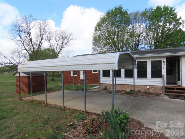 2724 Lucy Short Cut Road, Marshville, NC 28103