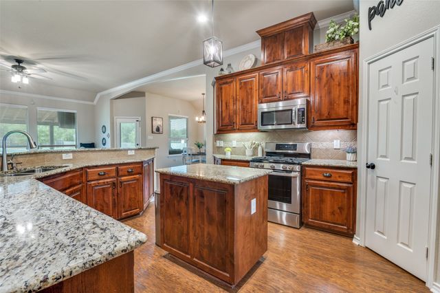 12332 Wagon Bow Drive, Burleson, TX 76028