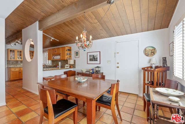 913 Chattanooga Avenue, Pacific Palisades (los Angeles), CA 90272