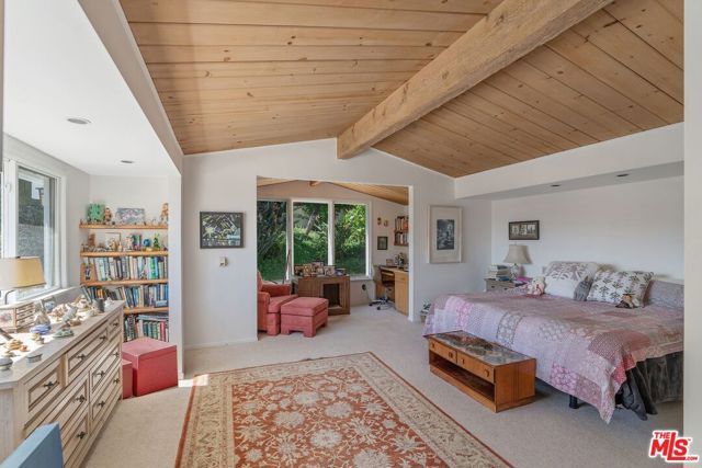 913 Chattanooga Avenue, Pacific Palisades (los Angeles), CA 90272
