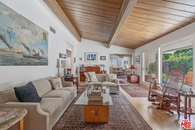 913 Chattanooga Avenue, Pacific Palisades (los Angeles), CA 90272