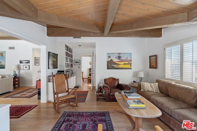 913 Chattanooga Avenue, Pacific Palisades (los Angeles), CA 90272