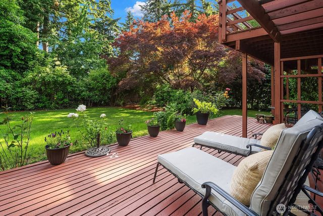 2958 72nd Avenue SE, Mercer Island, WA 98040