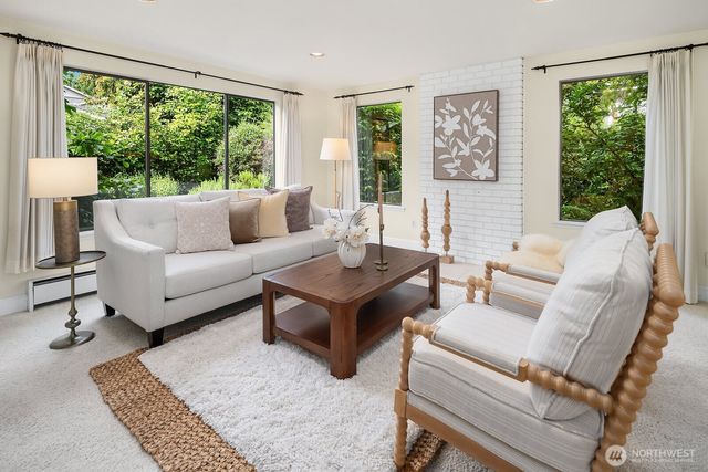 2958 72nd Avenue SE, Mercer Island, WA 98040