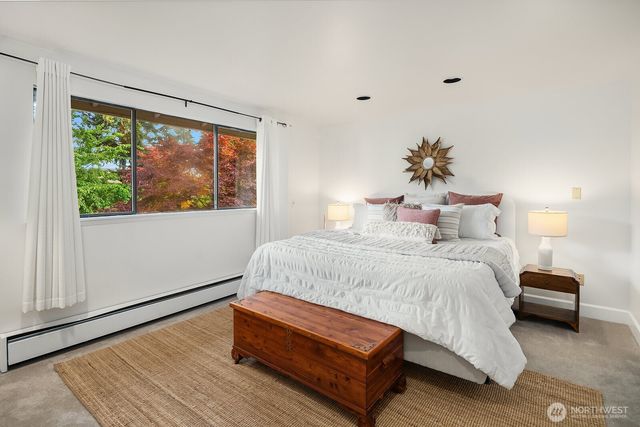 2958 72nd Avenue SE, Mercer Island, WA 98040