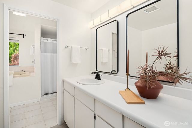 2958 72nd Avenue SE, Mercer Island, WA 98040