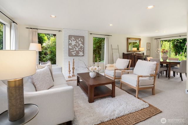2958 72nd Avenue SE, Mercer Island, WA 98040