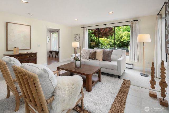 2958 72nd Avenue SE, Mercer Island, WA 98040