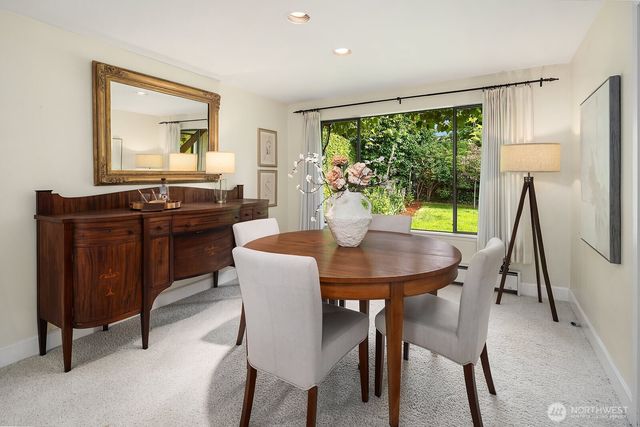 2958 72nd Avenue SE, Mercer Island, WA 98040