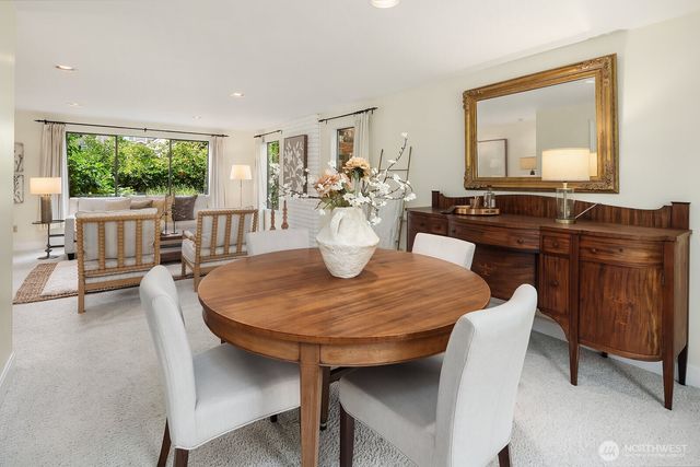2958 72nd Avenue SE, Mercer Island, WA 98040