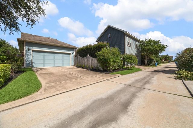 17011 Seminole Ridge Drive, Cypress, TX 77433