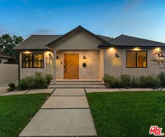 2725 Midvale Avenue, Los Angeles, CA 90064