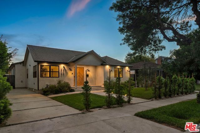 2725 Midvale Avenue, Los Angeles, CA 90064