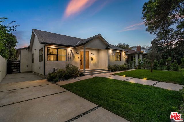 2725 Midvale Avenue, Los Angeles, CA 90064
