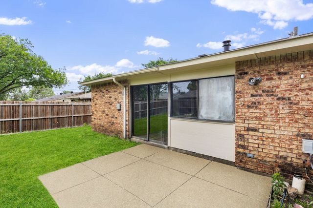 809 Levelland Drive, Arlington, TX 76017