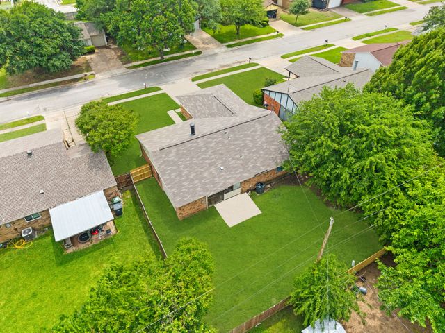 809 Levelland Drive, Arlington, TX 76017