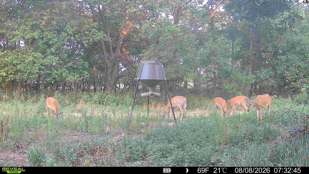 000 E Deer Dr