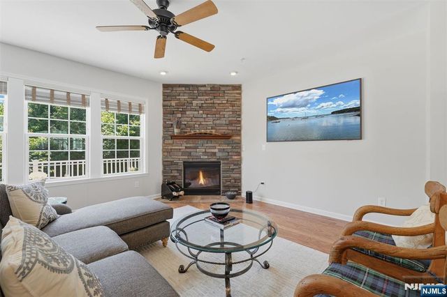 503 Laurel Lane, Cresskill, NJ 07626