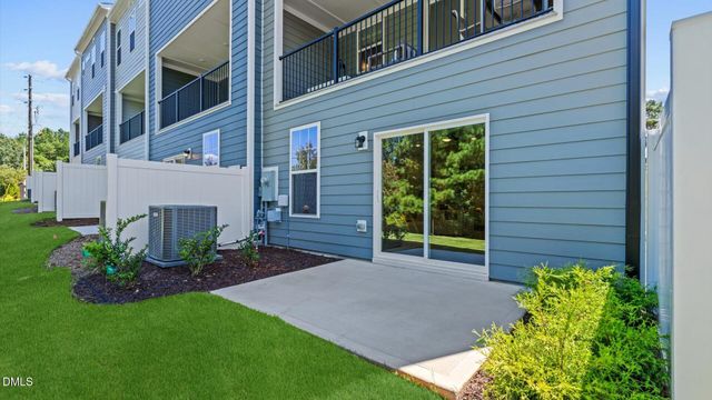 5900 Dunzo Drive, Raleigh, NC 27617