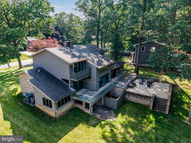 6566 FAIRWAY DR W, Fayetteville, PA 17222