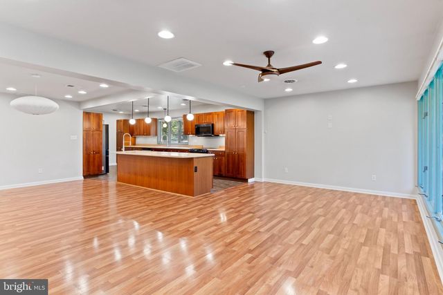 6566 FAIRWAY DR W, Fayetteville, PA 17222