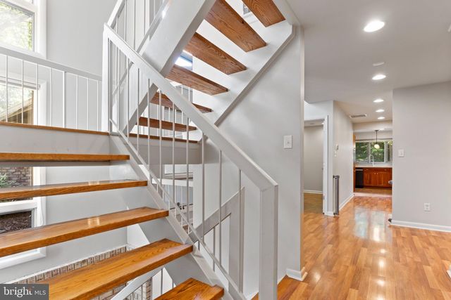 6566 FAIRWAY DR W, Fayetteville, PA 17222