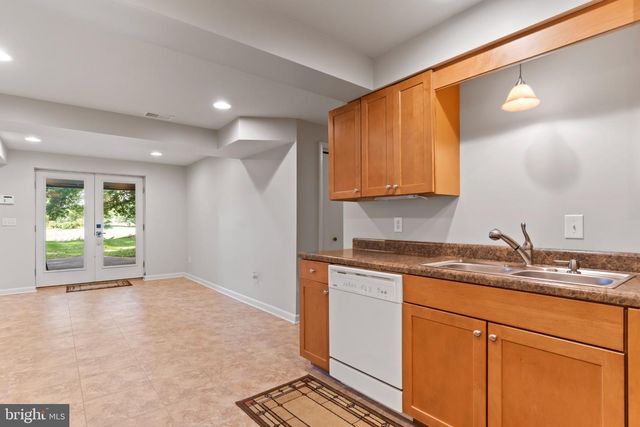 6566 FAIRWAY DR W, Fayetteville, PA 17222