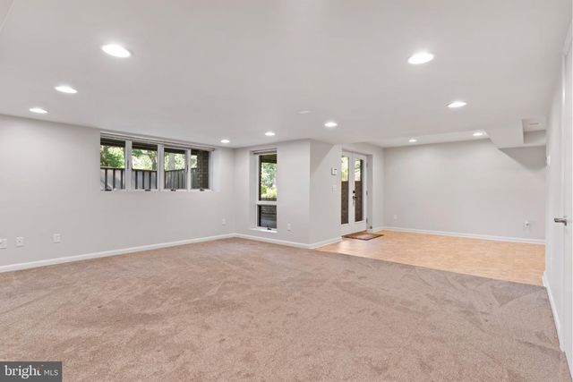 6566 FAIRWAY DR W, Fayetteville, PA 17222