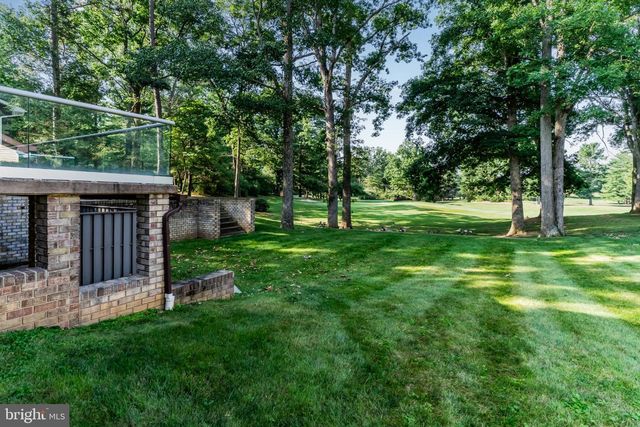 6566 FAIRWAY DR W, Fayetteville, PA 17222