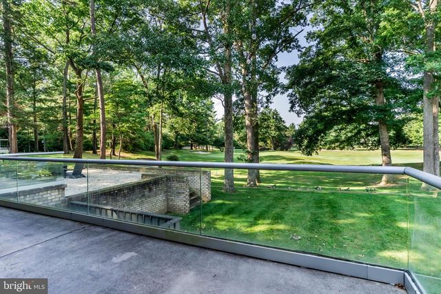 6566 FAIRWAY DR W, Fayetteville, PA 17222