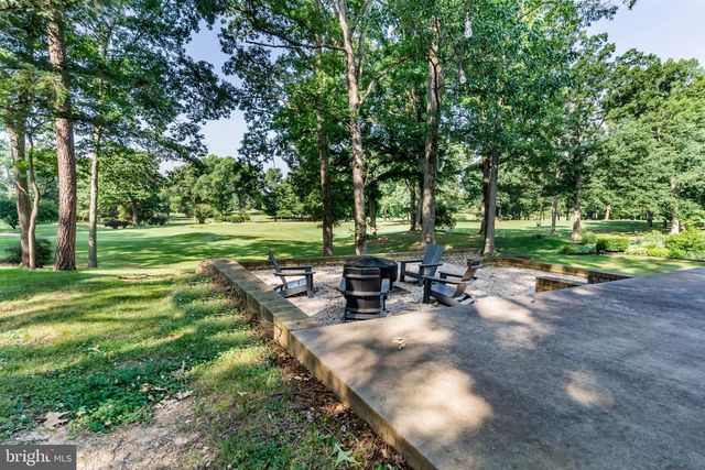 6566 FAIRWAY DR W, Fayetteville, PA 17222