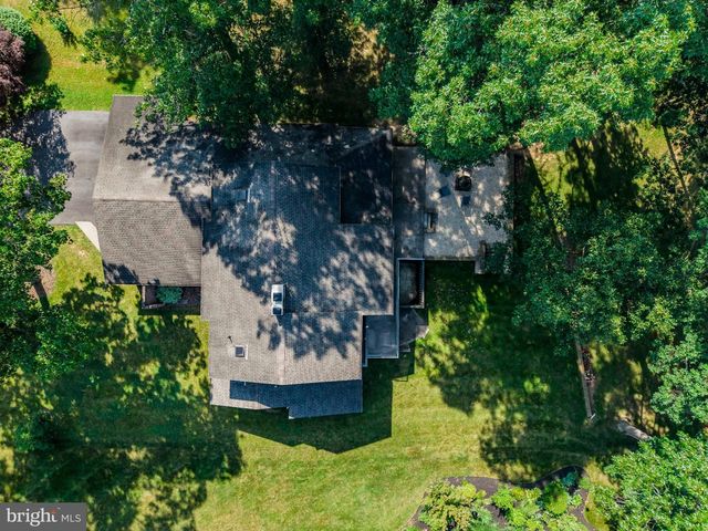 6566 FAIRWAY DR W, Fayetteville, PA 17222