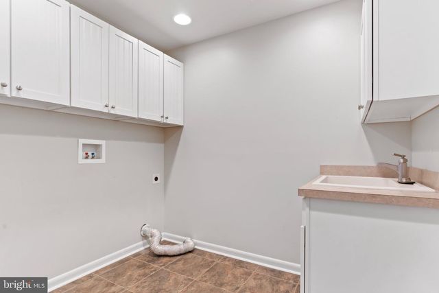 6566 FAIRWAY DR W, Fayetteville, PA 17222