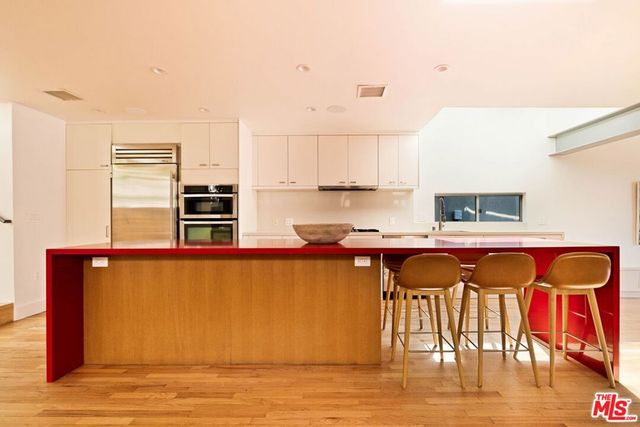 230 Carroll Canal, Venice, CA 90291