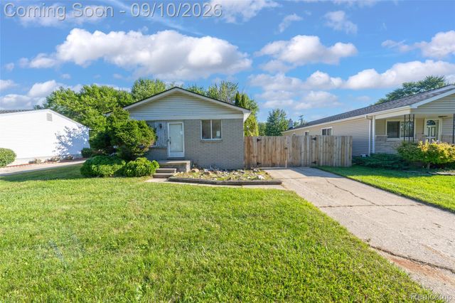 24935 Trombley Street, Harrison Charter Township, MI 48045