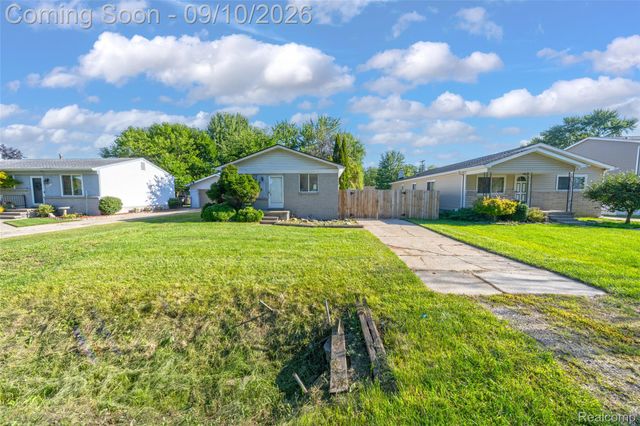 24935 Trombley Street, Harrison Charter Township, MI 48045