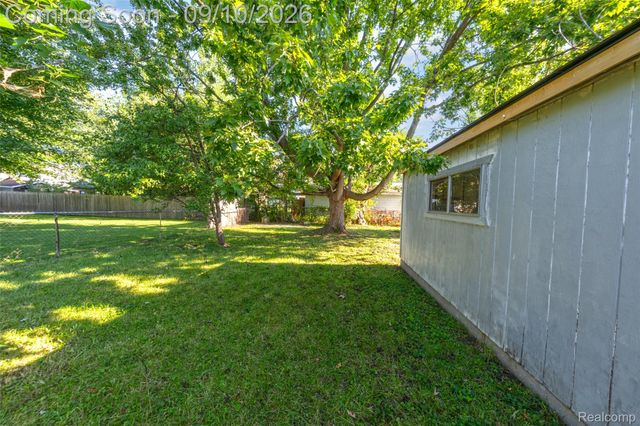 24935 Trombley Street, Harrison Charter Township, MI 48045