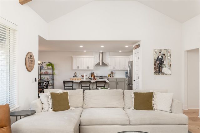 1575 N Pershing Street, Fayetteville, AR 72704