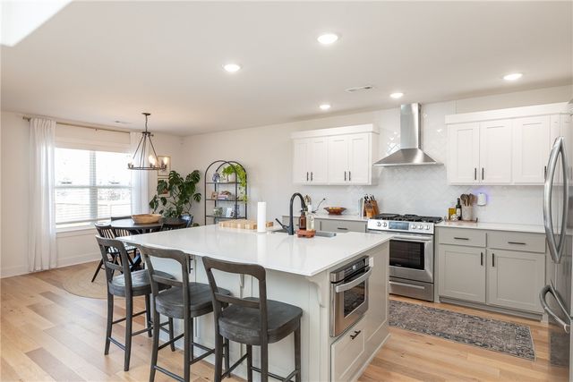 1575 N Pershing Street, Fayetteville, AR 72704