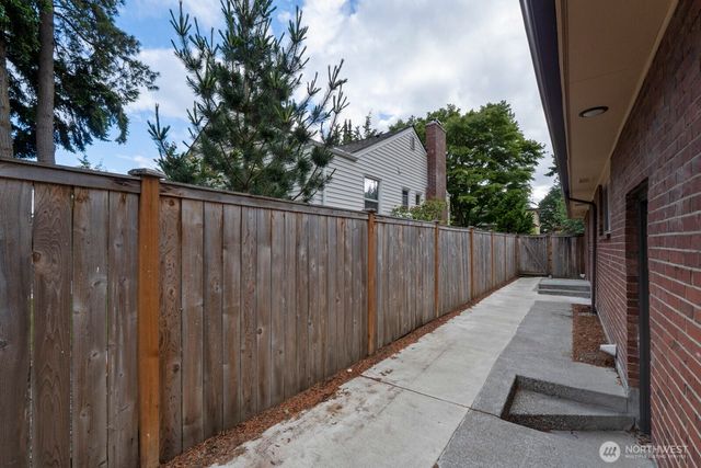 111 NW 140th Street, Seattle, WA 98177