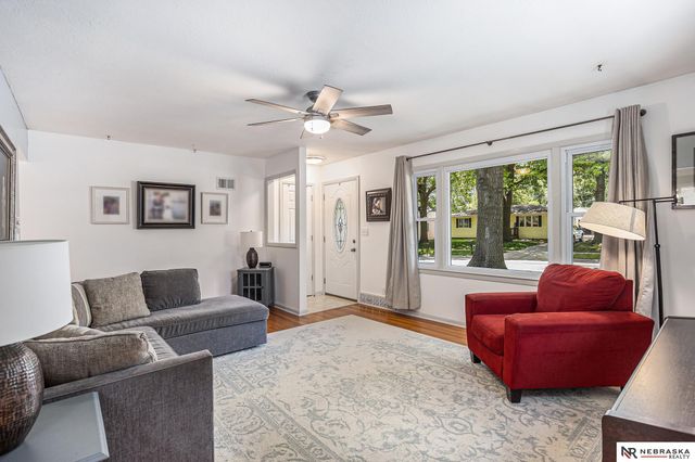 2344 S 61st Street, Lincoln, NE 68506